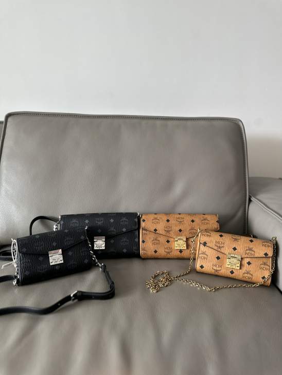 Picture of MCM Handbags _SKUfw242050111fw